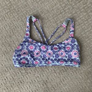 Lululemon sports bra